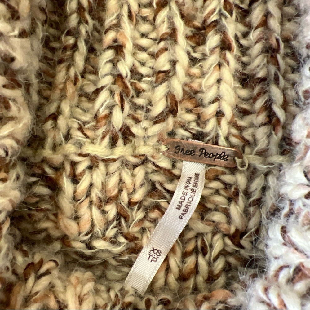 Free People Echo Pullover Sweater in Cream  Women’s XS Knit Oversized Turtleneck - Picture 4 of 10